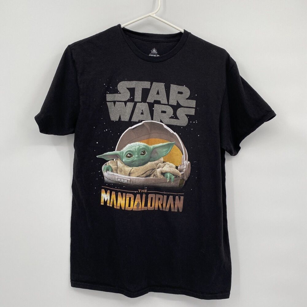 Disney Star Wars Mens The Mandalorian Child Baby Yoda T-Shirt Tee Black Medium